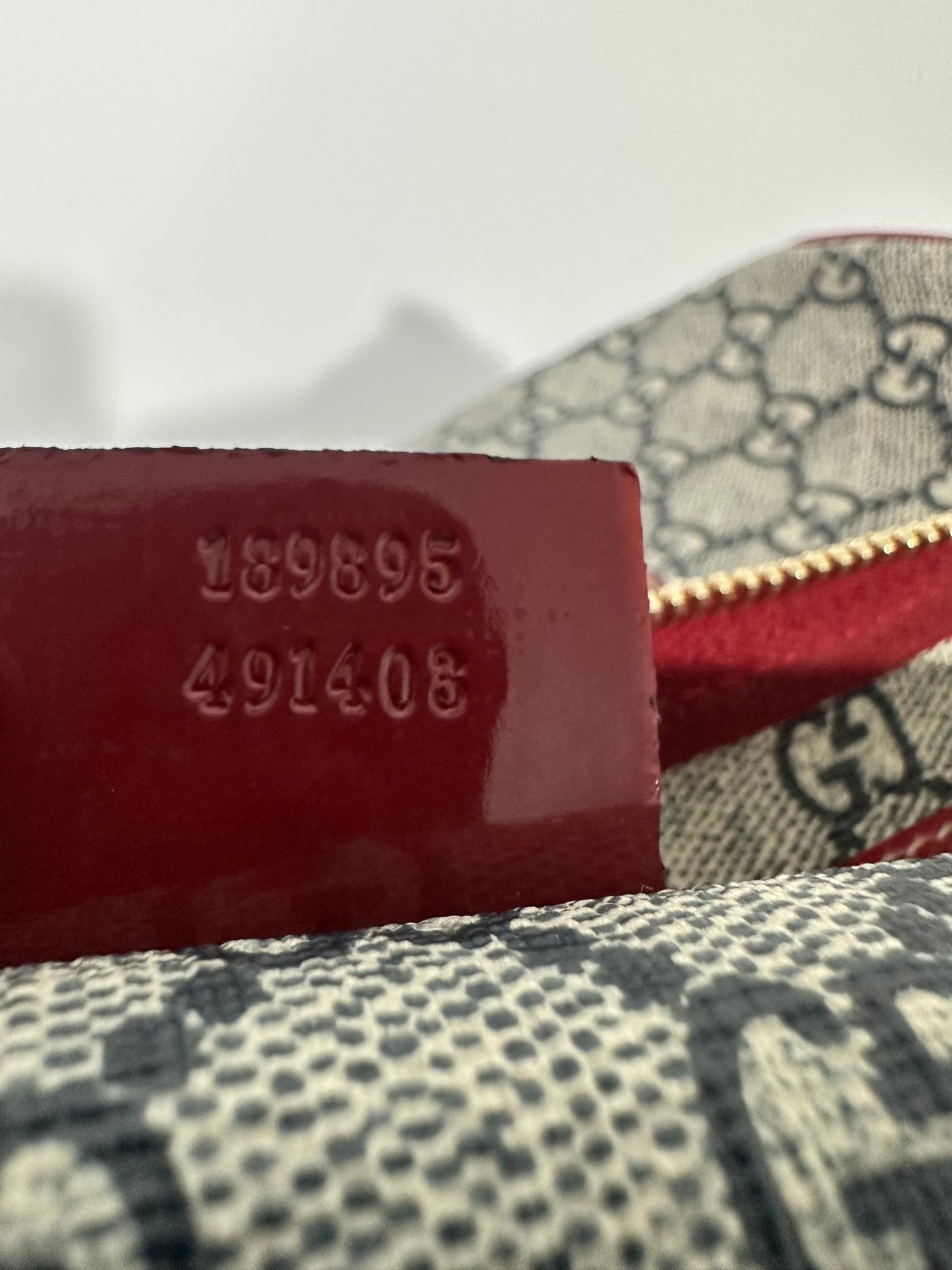 GUCCI
Blue/Red GG Coated Canvas Tattoo Heart Medium Joy Boston Bag