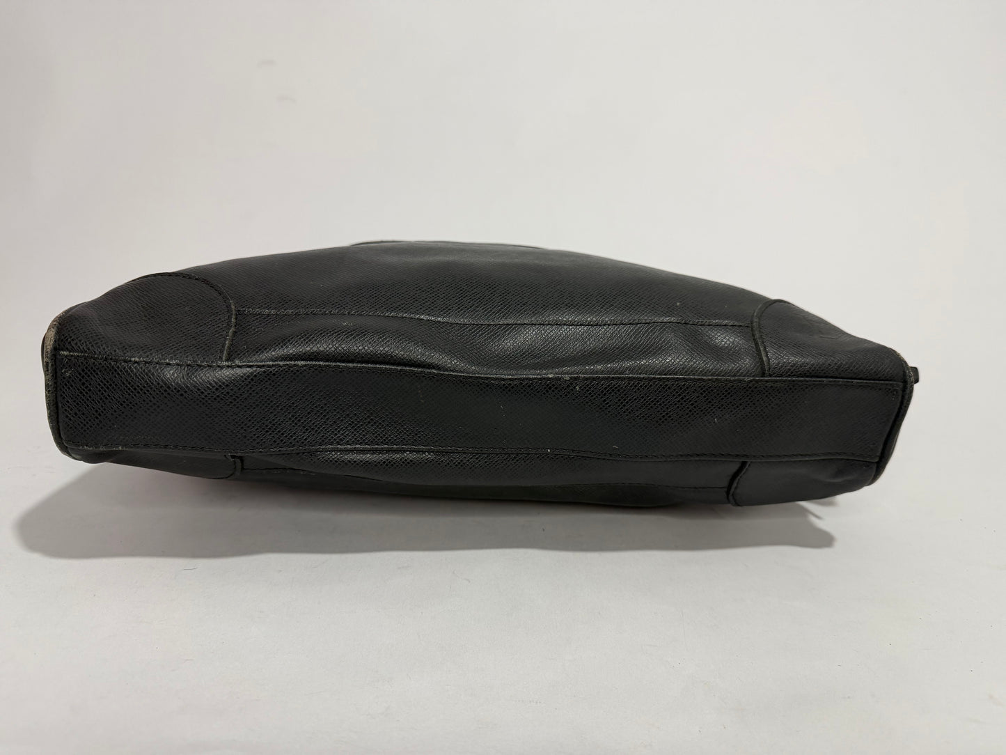 Louis Vuitton Black Taiga Leather Neo Igor Briefcase
