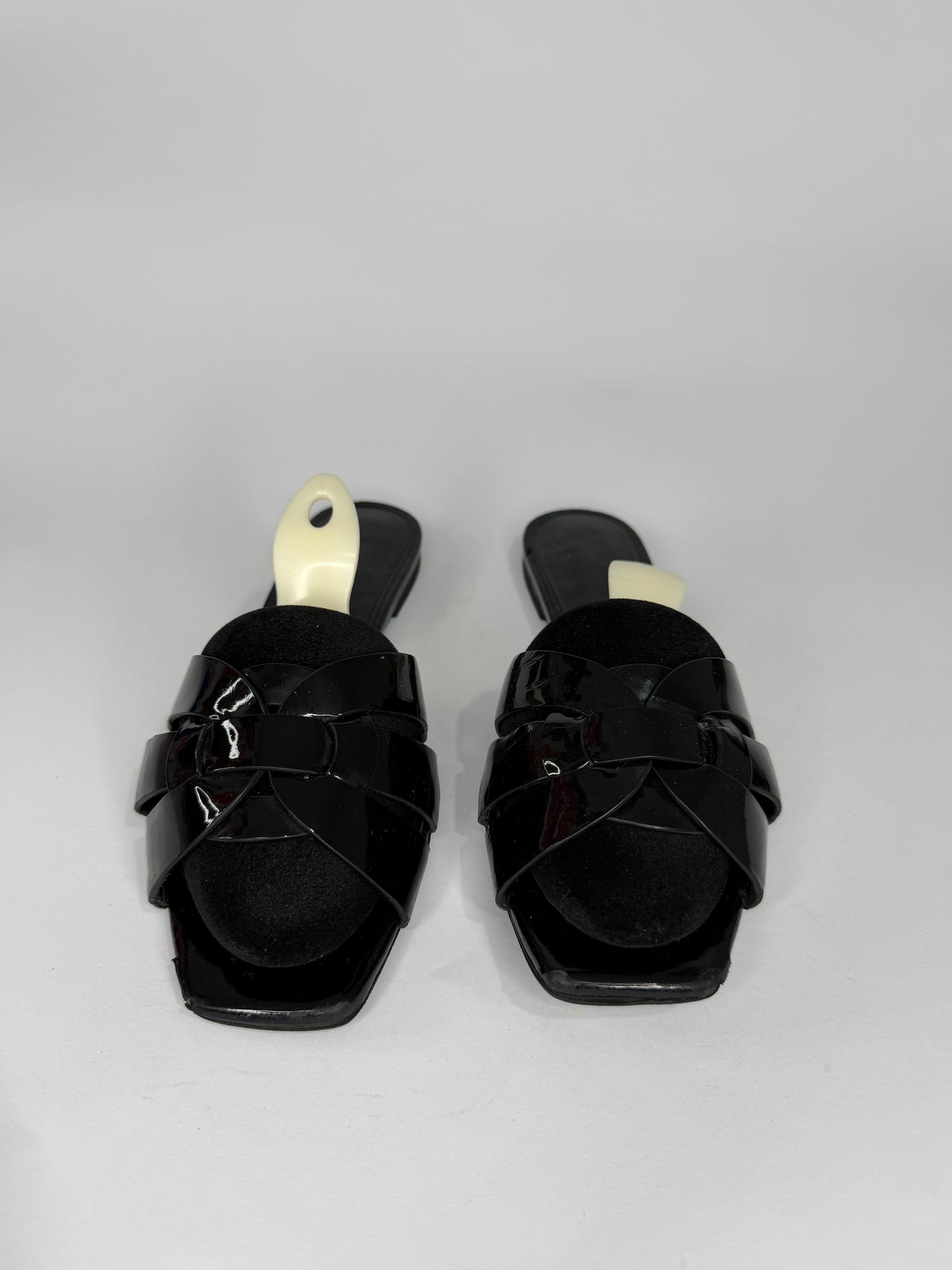 Saint Laurent Paris Black Patent Leather Tribute Flat Sandals Size 39.5 EU/ 9.5 US/ 6.5 UK