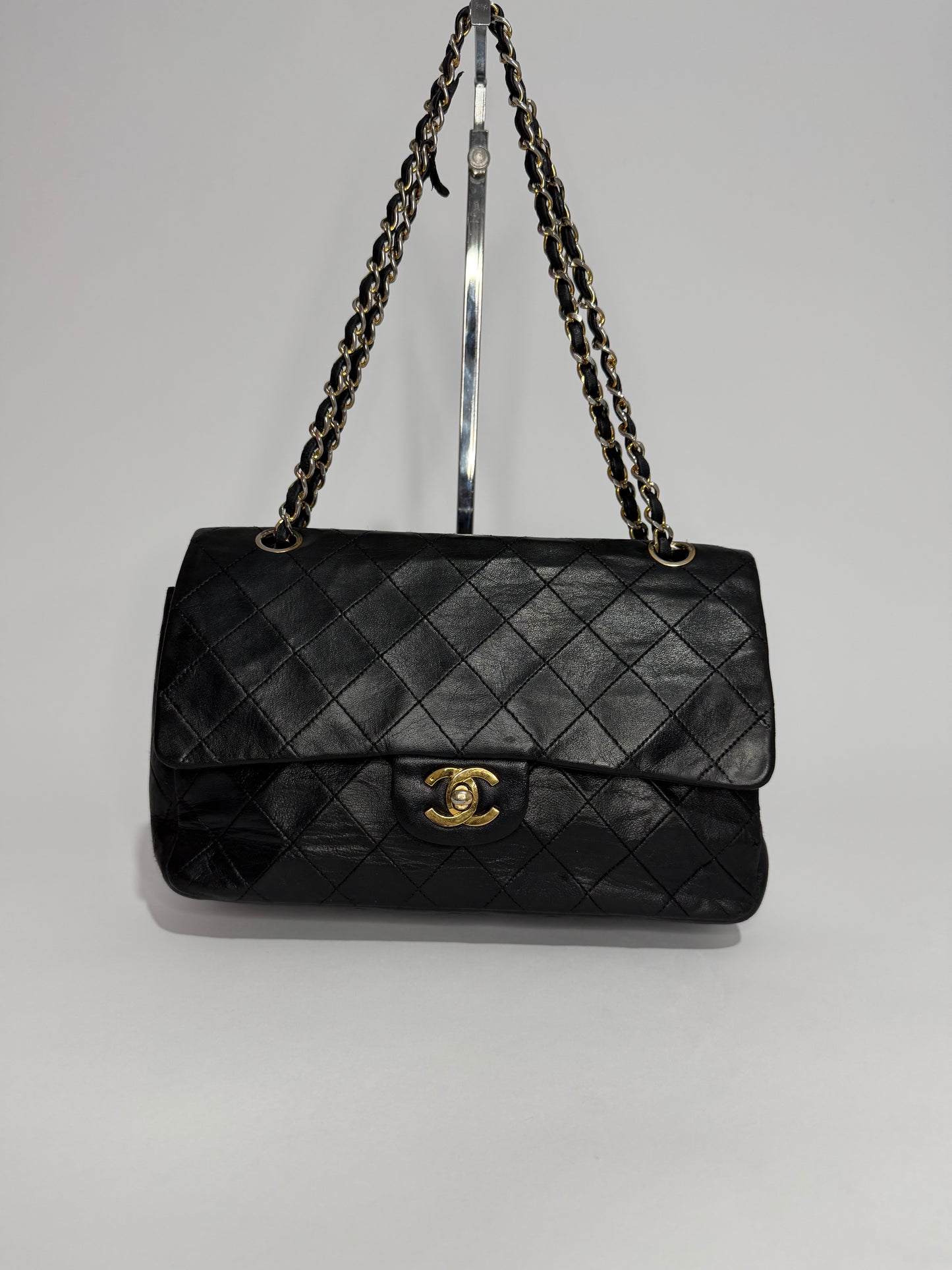 Chanel Black Vintage Lambskin Medium Classic Flap Bag
