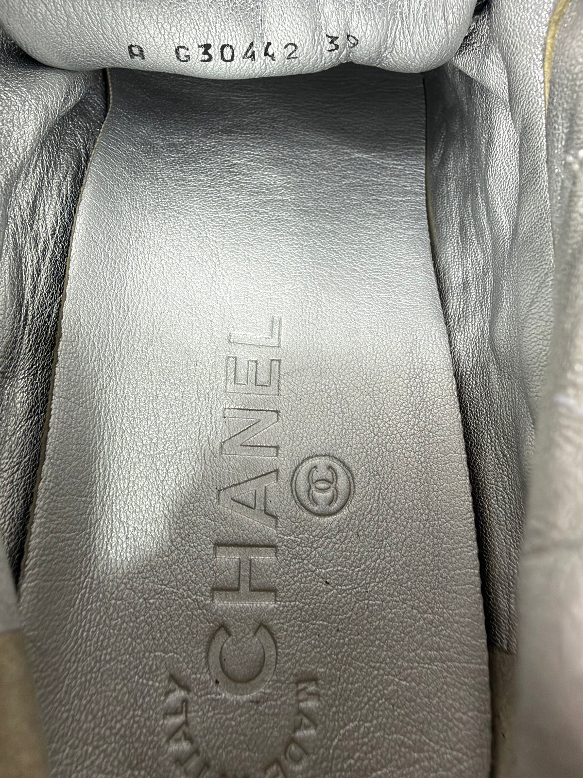 Chanel Monochrome Tweed and Metallic Leather Sneakers Size 39 EU/ 9 US / 6 UK