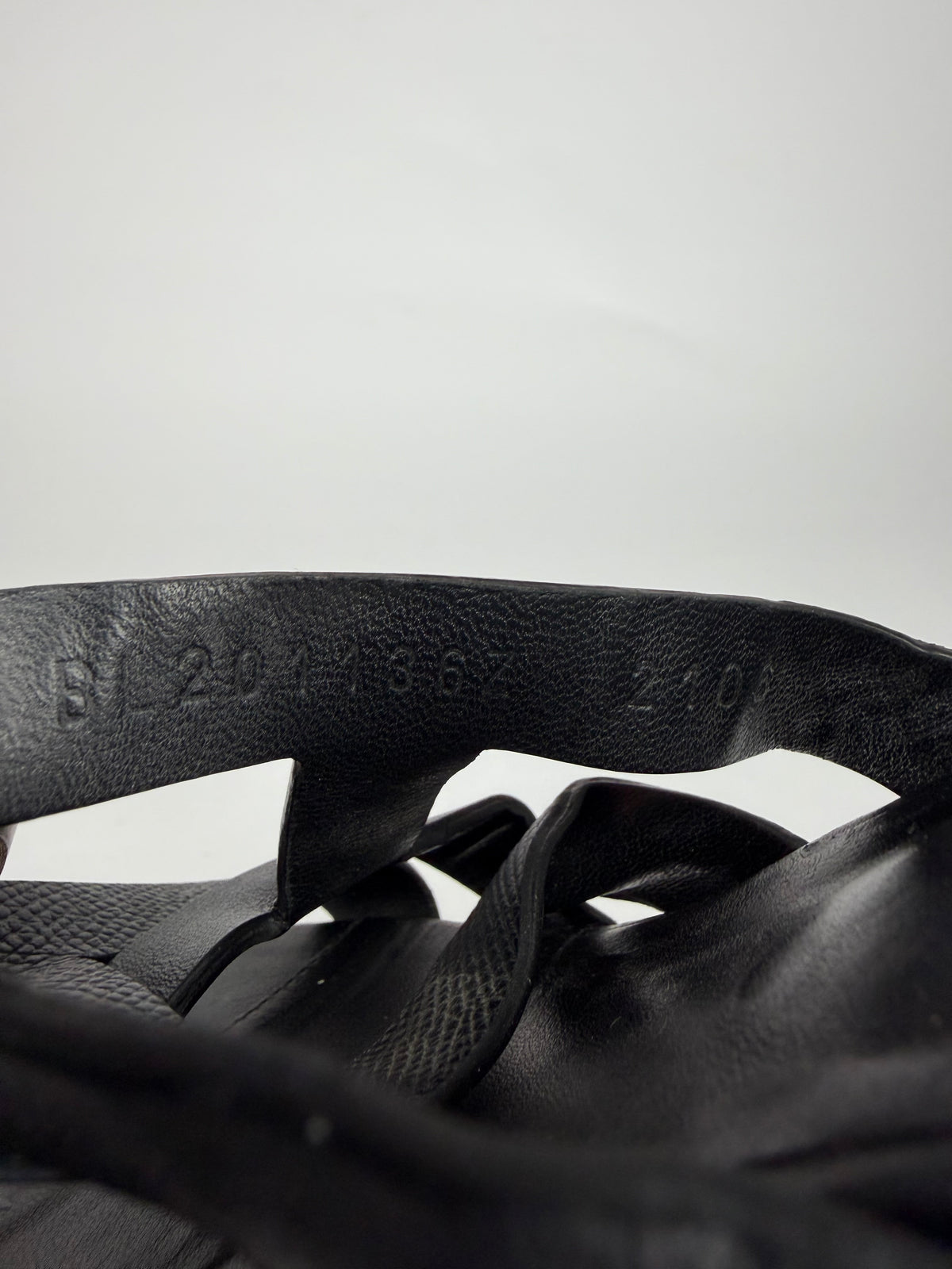 HERMÈS Black Leather Amica Sandals Size 38 EU/ 8 US / 5 UK