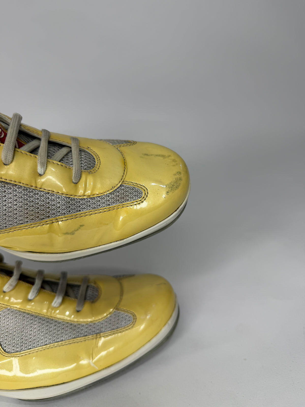VINTAGE PRADA AMERICA CUP TRAINERS IN CREAM & SILVER Size 7 US
