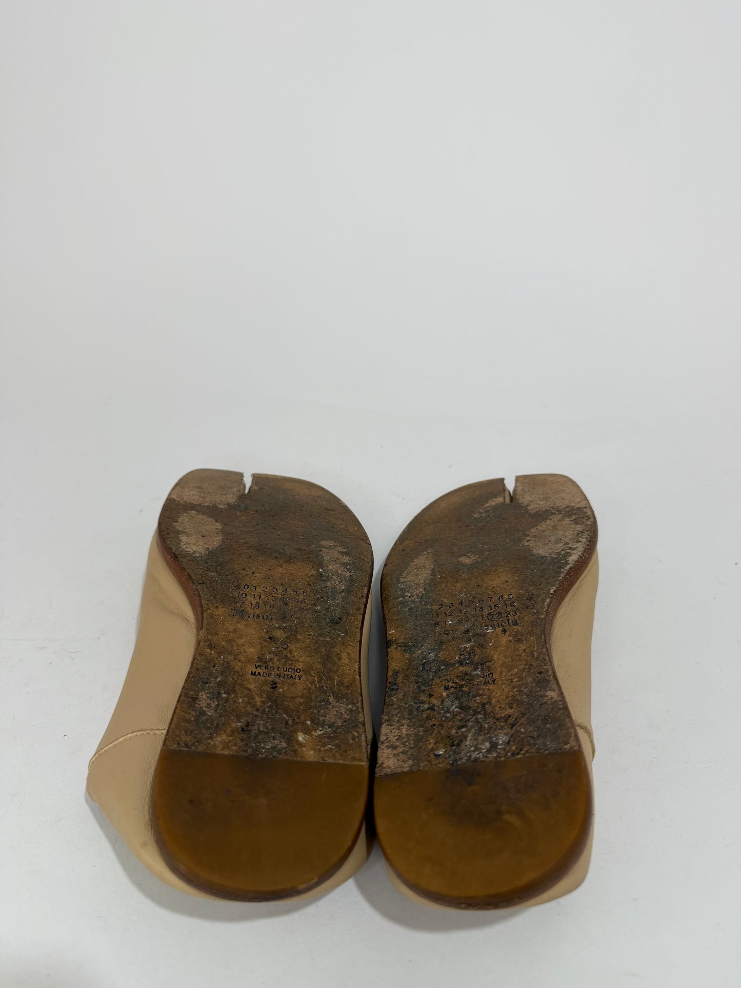Maison Margiela Beige LeatherTabi babouche shoes Size 36 EU/ 6 US