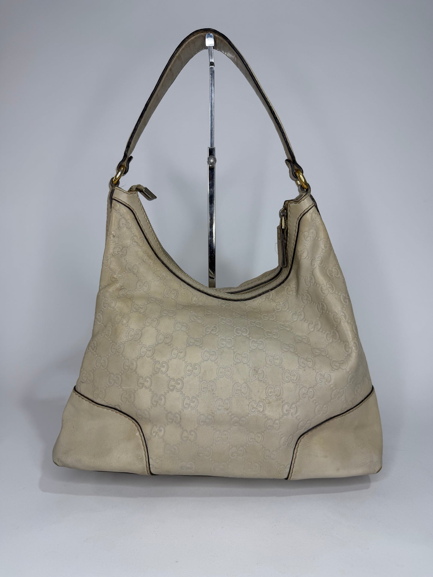 GUCCI
Guccissima Medium Lovely Heart Hobo Off White