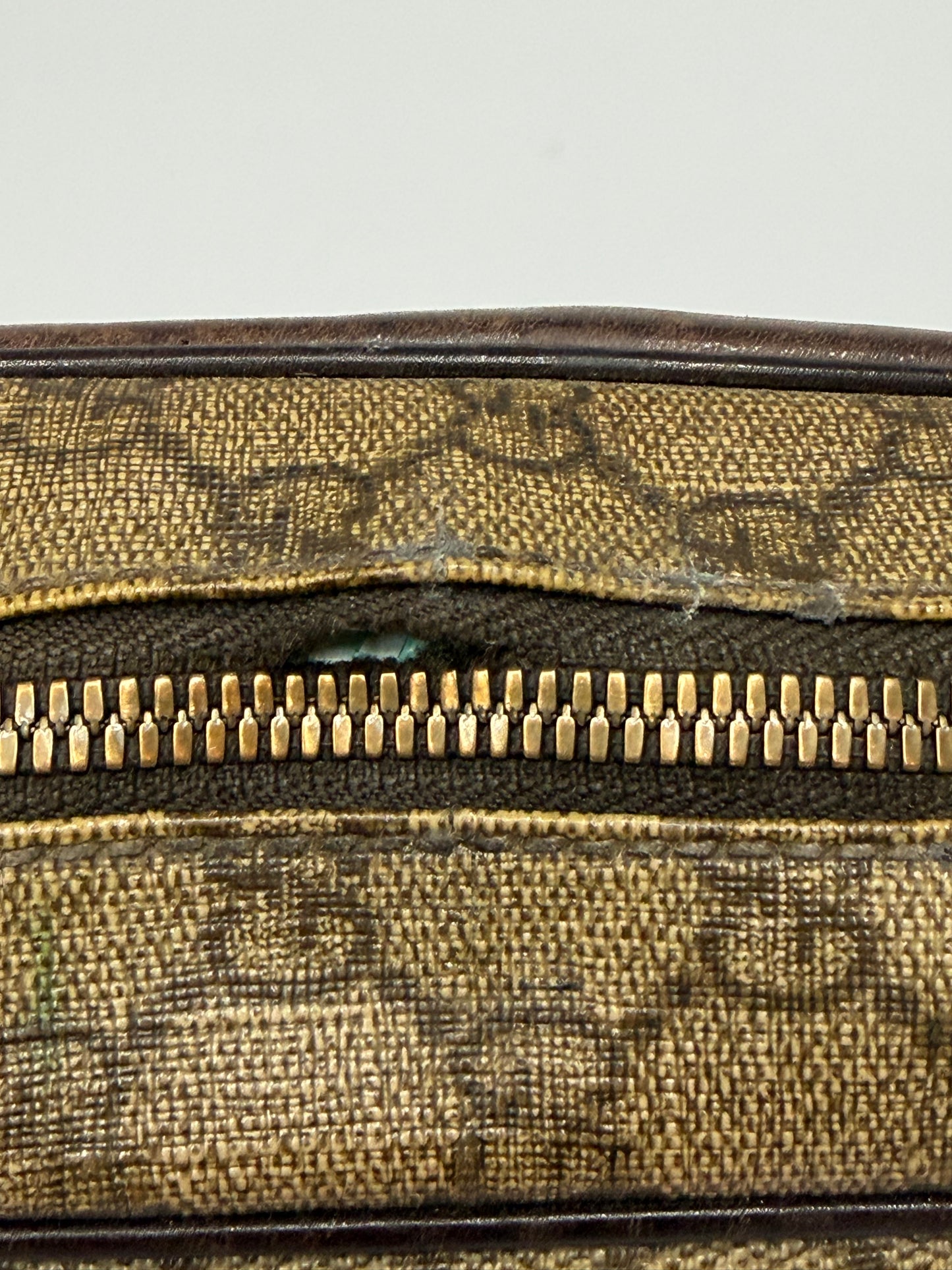 Vintage Gucci GG Supreme Monogram Crossbody Shoulder Bag Brown PVC Leather Trim