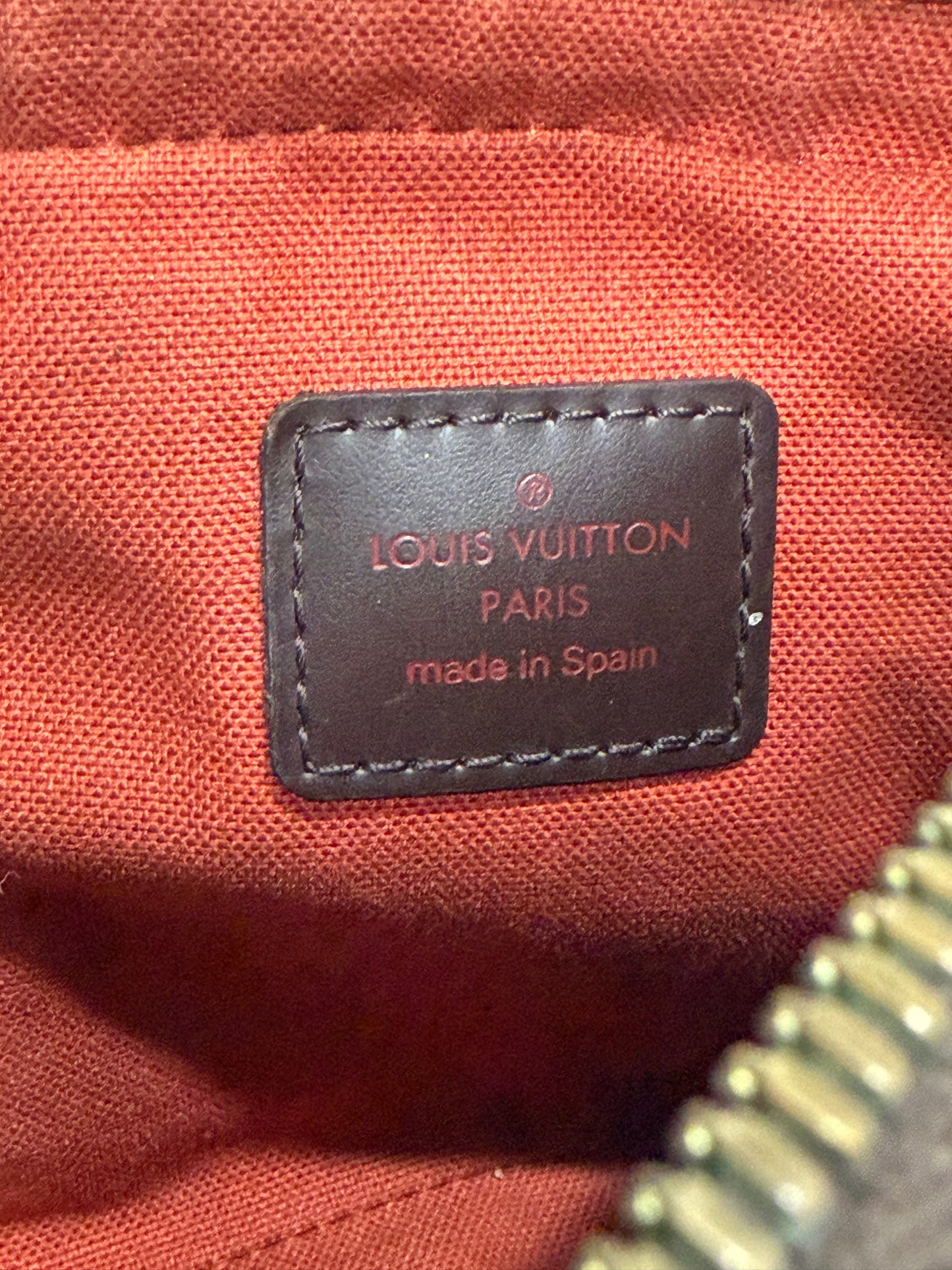 Louis Vuitton
Damier Ebene Geronimos Vintage