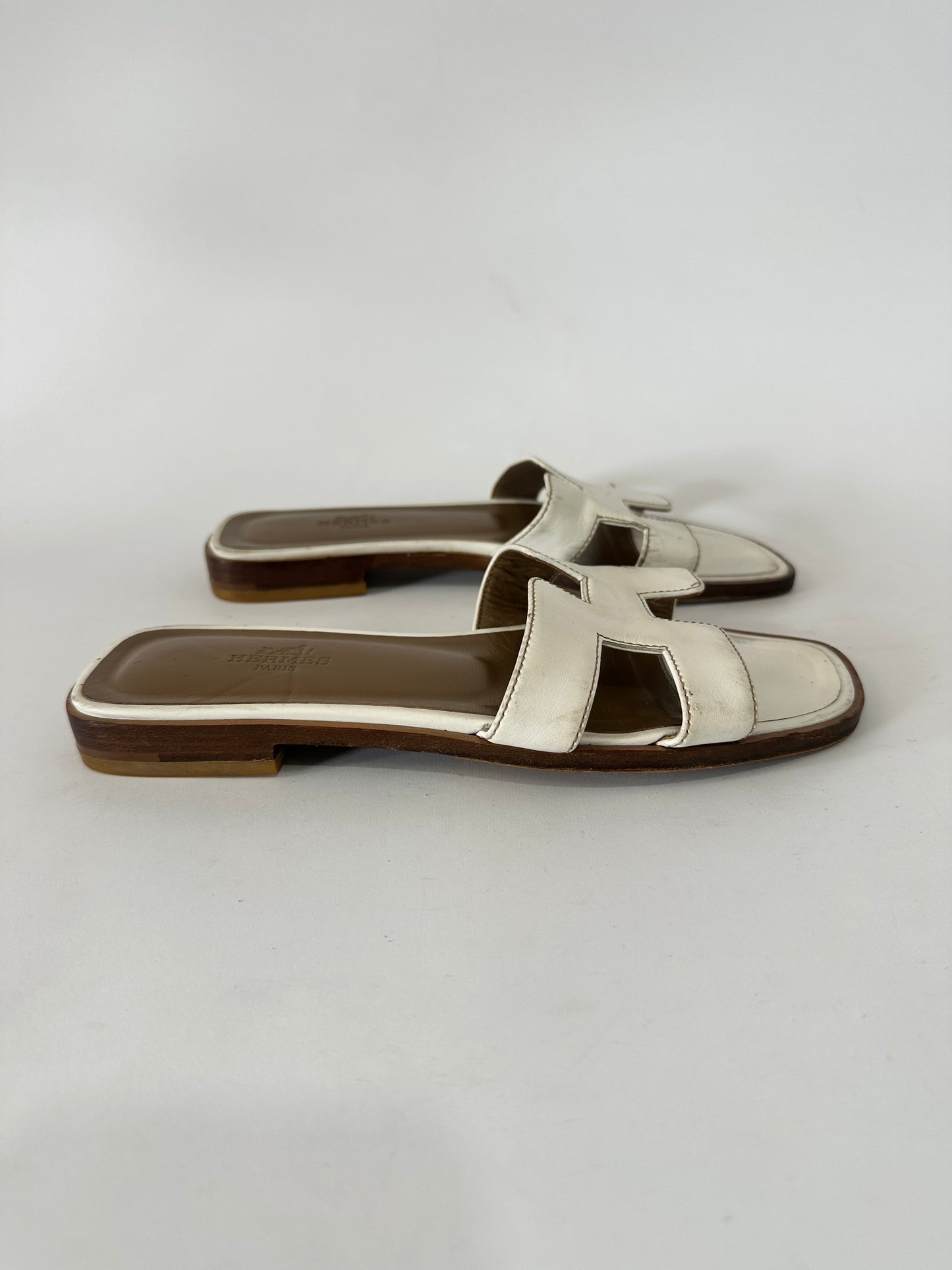HERMES White Box Calfskin Oran Sandals 36.5 EU/ 6.5 US / 3.5 UK