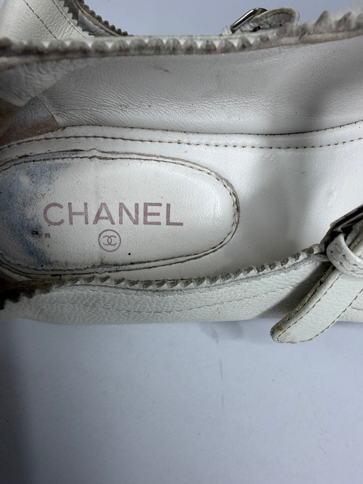 Chanel White/Black Leather CC Mary Jane Flats Size 35 EU/ 5 US