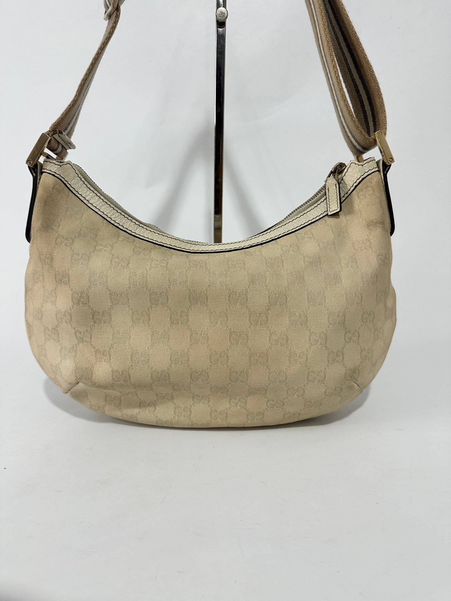 Gucci Beige/Ivory GG Canvas and Leather Medium Messenger Bag