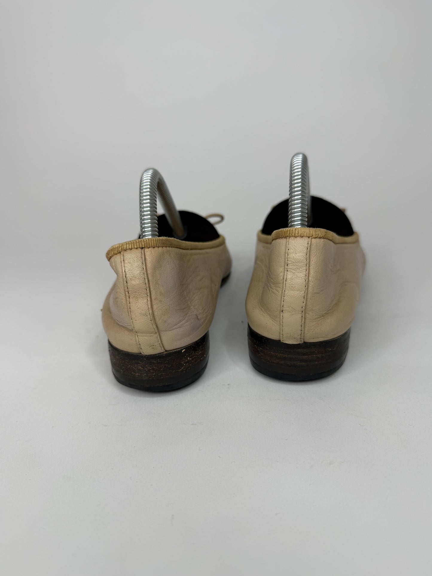 CHANEL Beige/Black Lambskin Leather CC Ballet Flats Size 36 EU/ 6 US / 3 UK