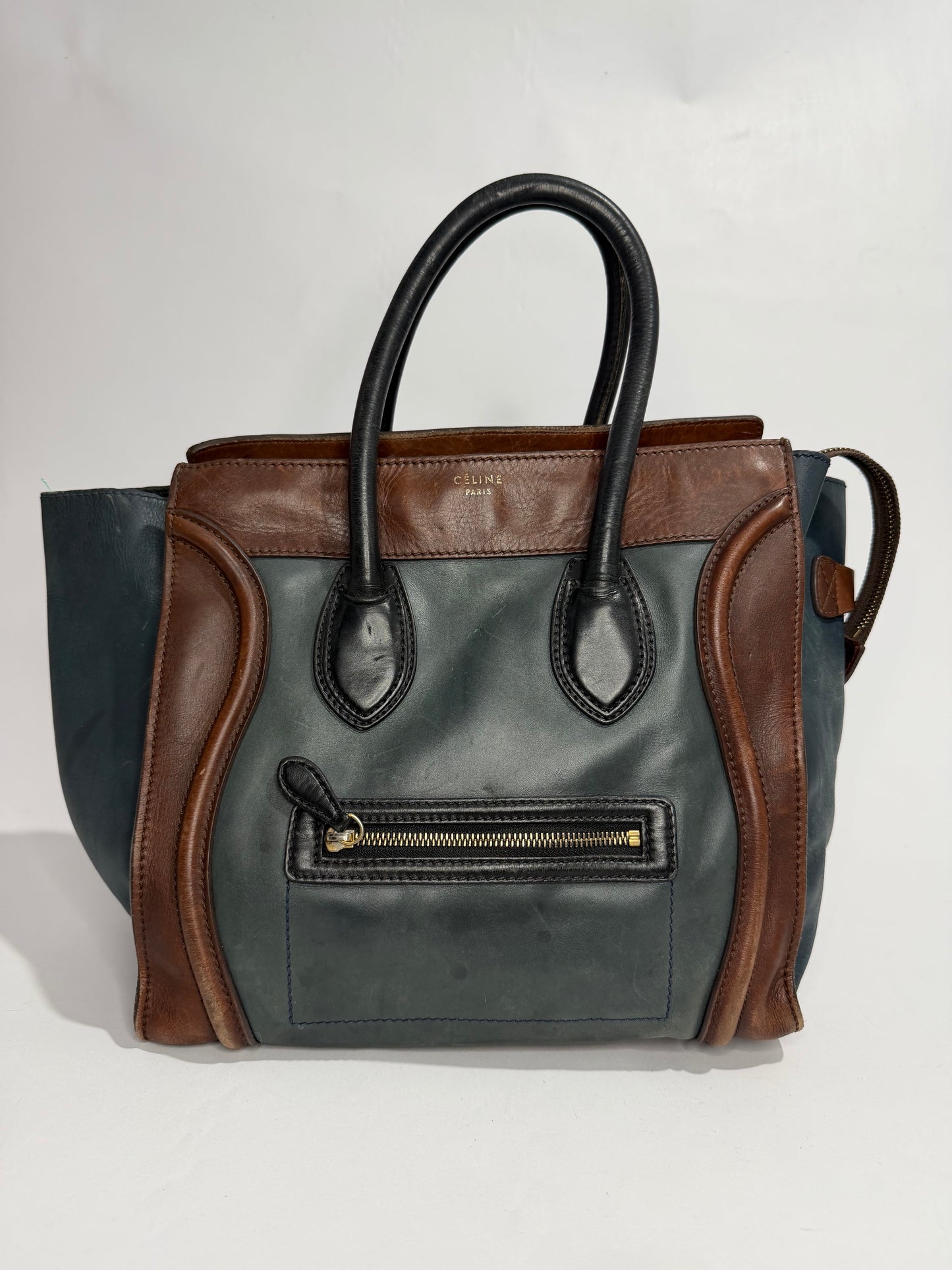 CELINE
Tri-Color Calfskin Leather Large Luggage Tote Bag