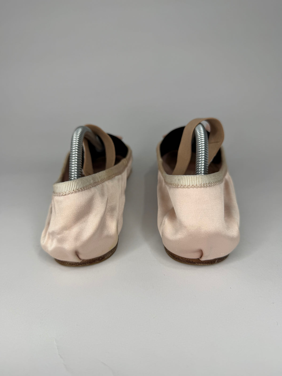 Miu Miu Beige Leather Buckle Detail Bow Ballet Flats Size 37 EU/ 7 US