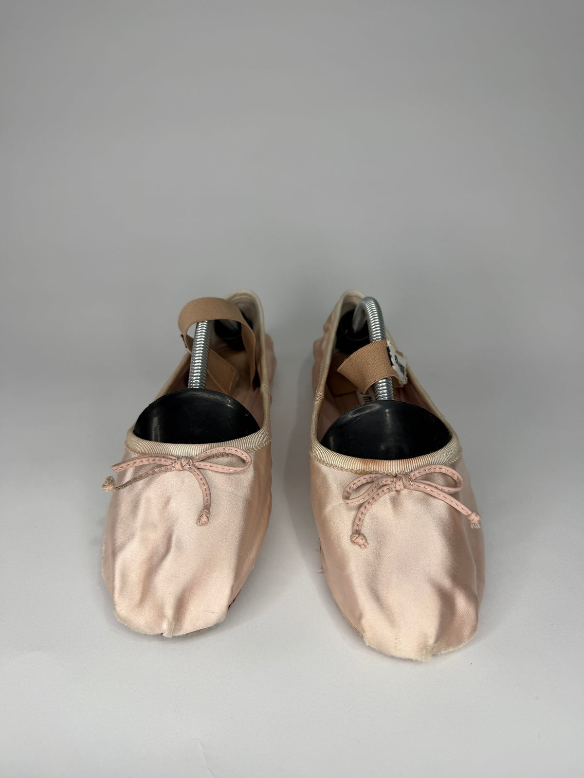 Miu Miu Beige Leather Buckle Detail Bow Ballet Flats Size 37 EU/ 7 US