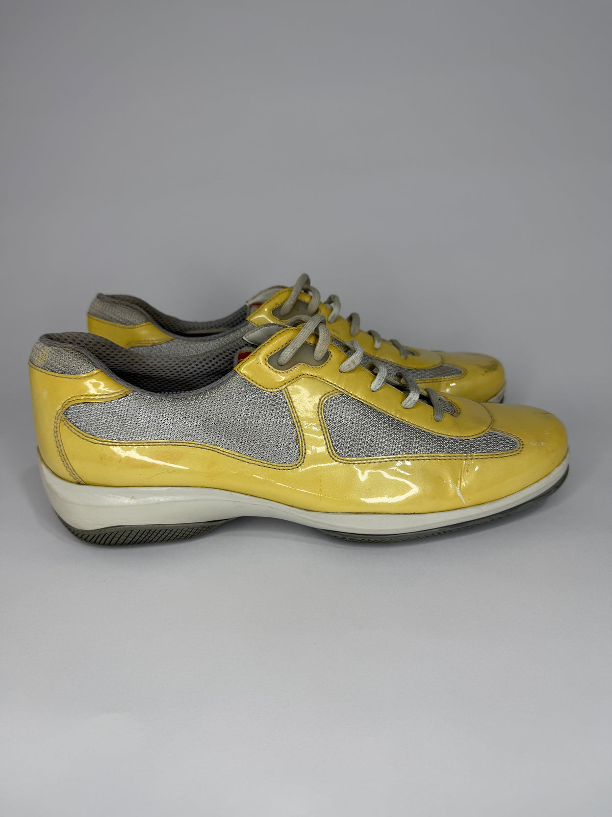 VINTAGE PRADA AMERICA CUP TRAINERS IN CREAM & SILVER Size 7 US