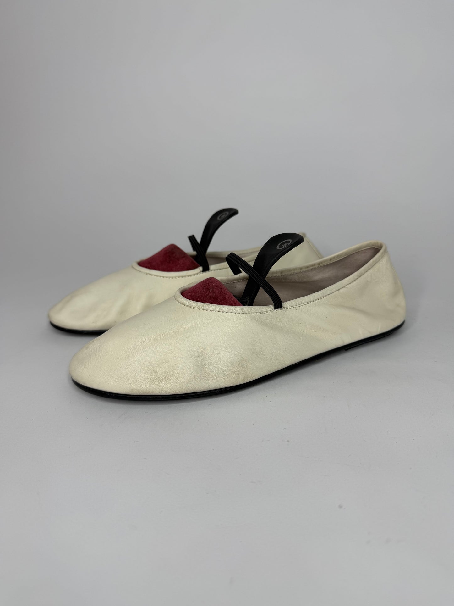 The Row Off White Leather Elastic Ballet Flats Size 37 EU/ 7 US