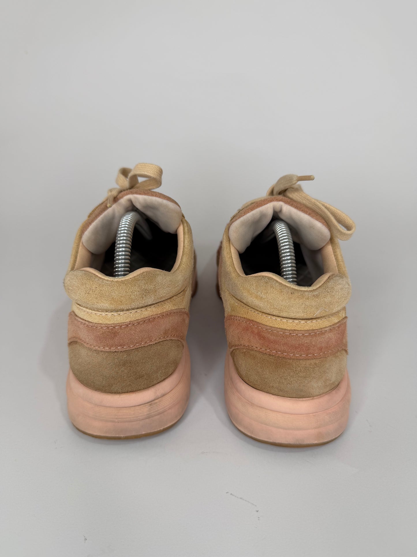 Chanel
Interlocking CC Logo Suede Sneakers
Women's Size 36.5 EU/ 6.5 US/ 3.5 UK