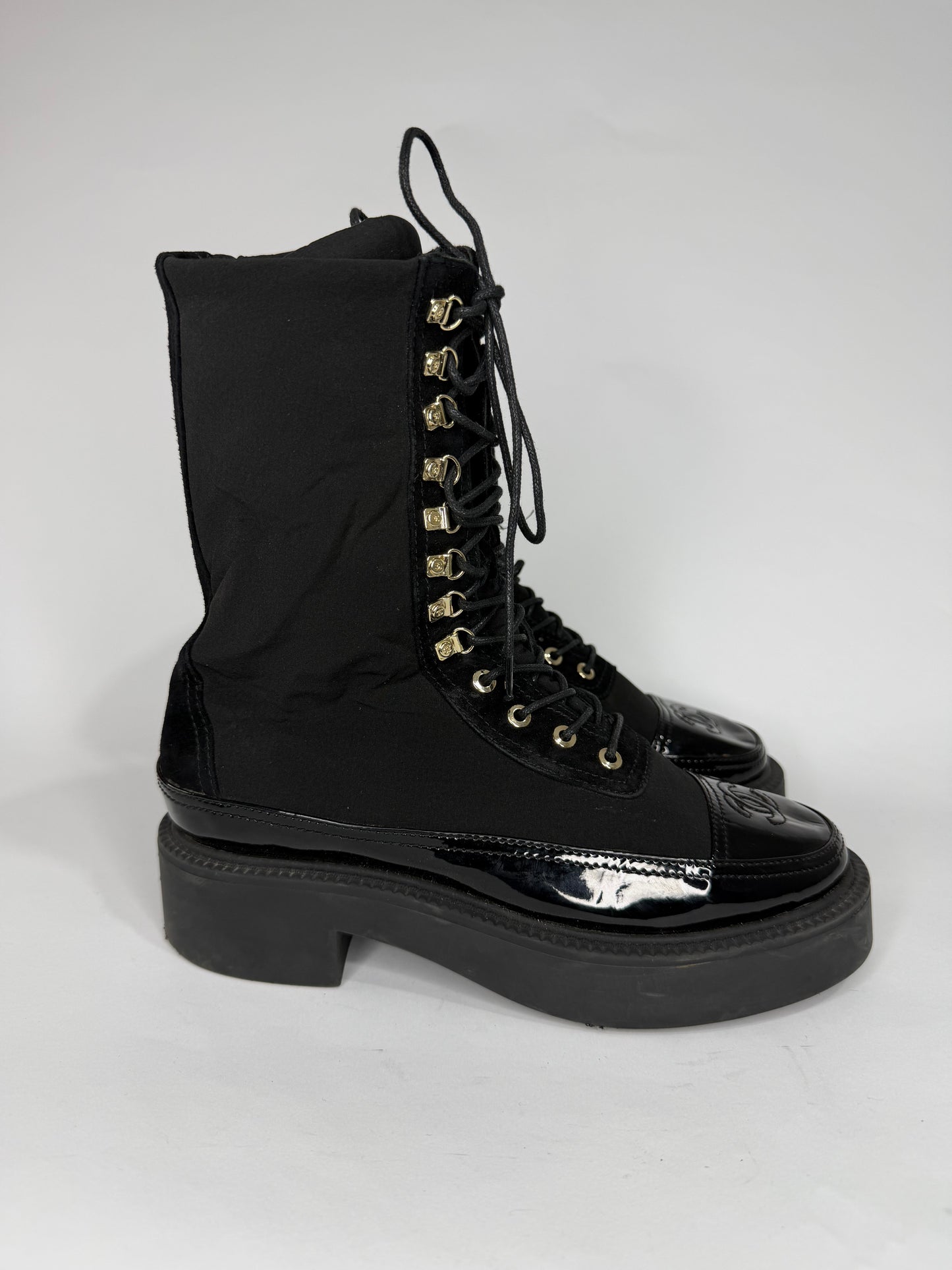 Chanel
Interlocking CC Logo Combat Boots
Women's Size 37 EU/ 7 US / 4 UK