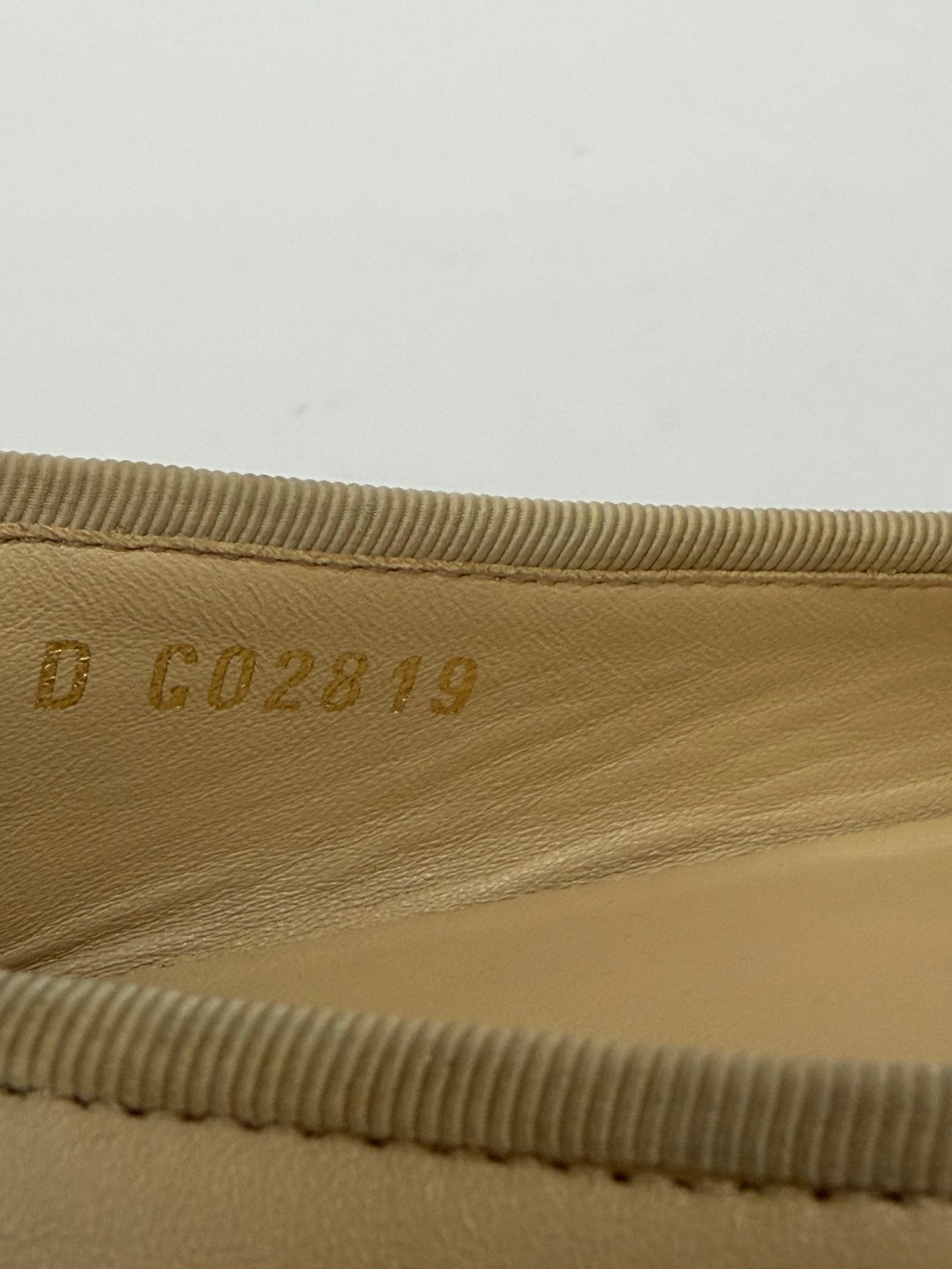 CHANEL Beige/Black Lambskin Leather CC Ballet Flats Size 39 EU/ 9 US