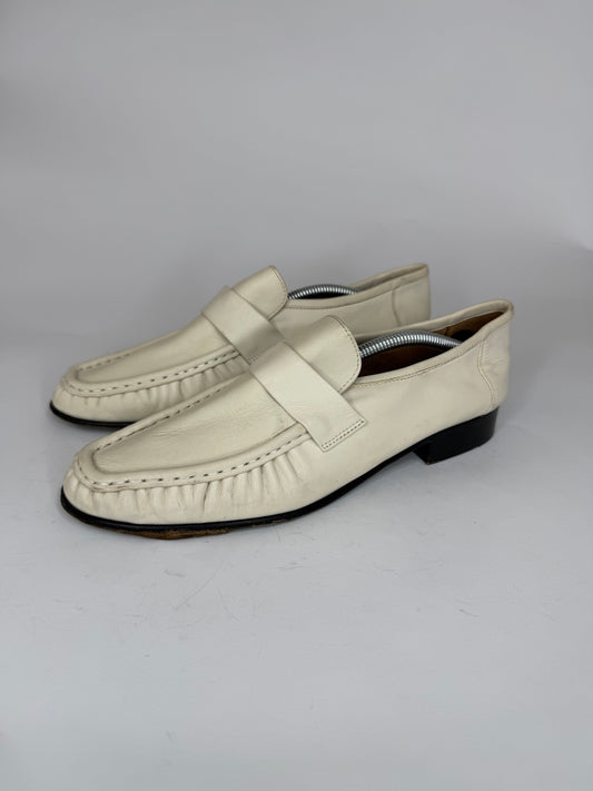 The Row Off-White Soft Loafers
 Size 39 EU/ 9 US/ 6 UK