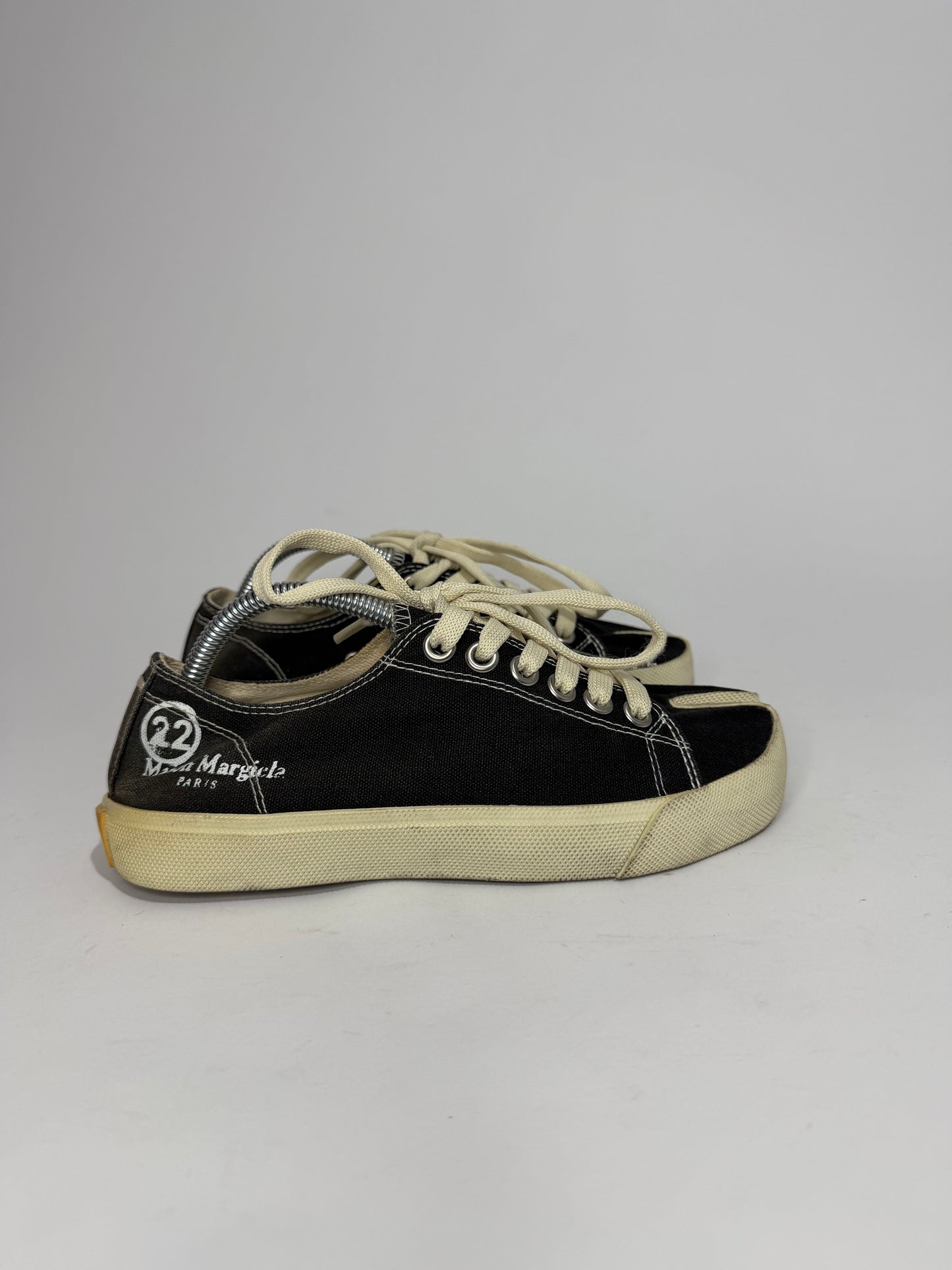 Maison Margiela 22 Tabi Low Sneaker Size 35 EU/ 5 US/ 2UK
