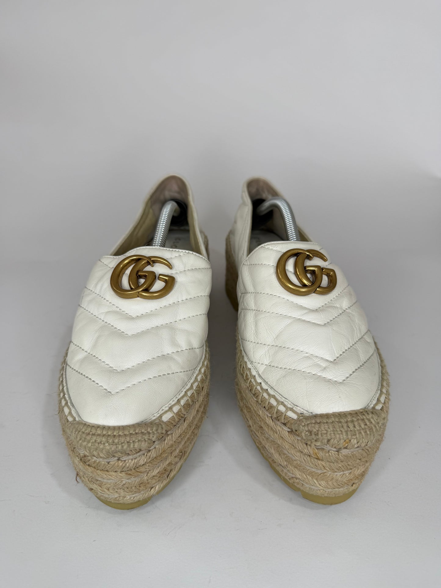 Gucci White Leather GG Marmont Espadrille Flats Size 39 EU/ 9 US/ 6 US