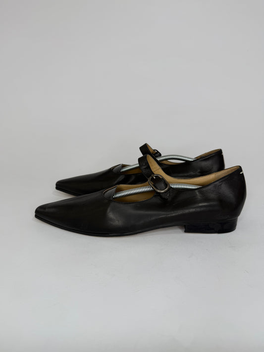 MAISON MARGIELA 
Hyperion Mary-Jane Shoes
Size 38 EU/ 8 US/ 5 UK