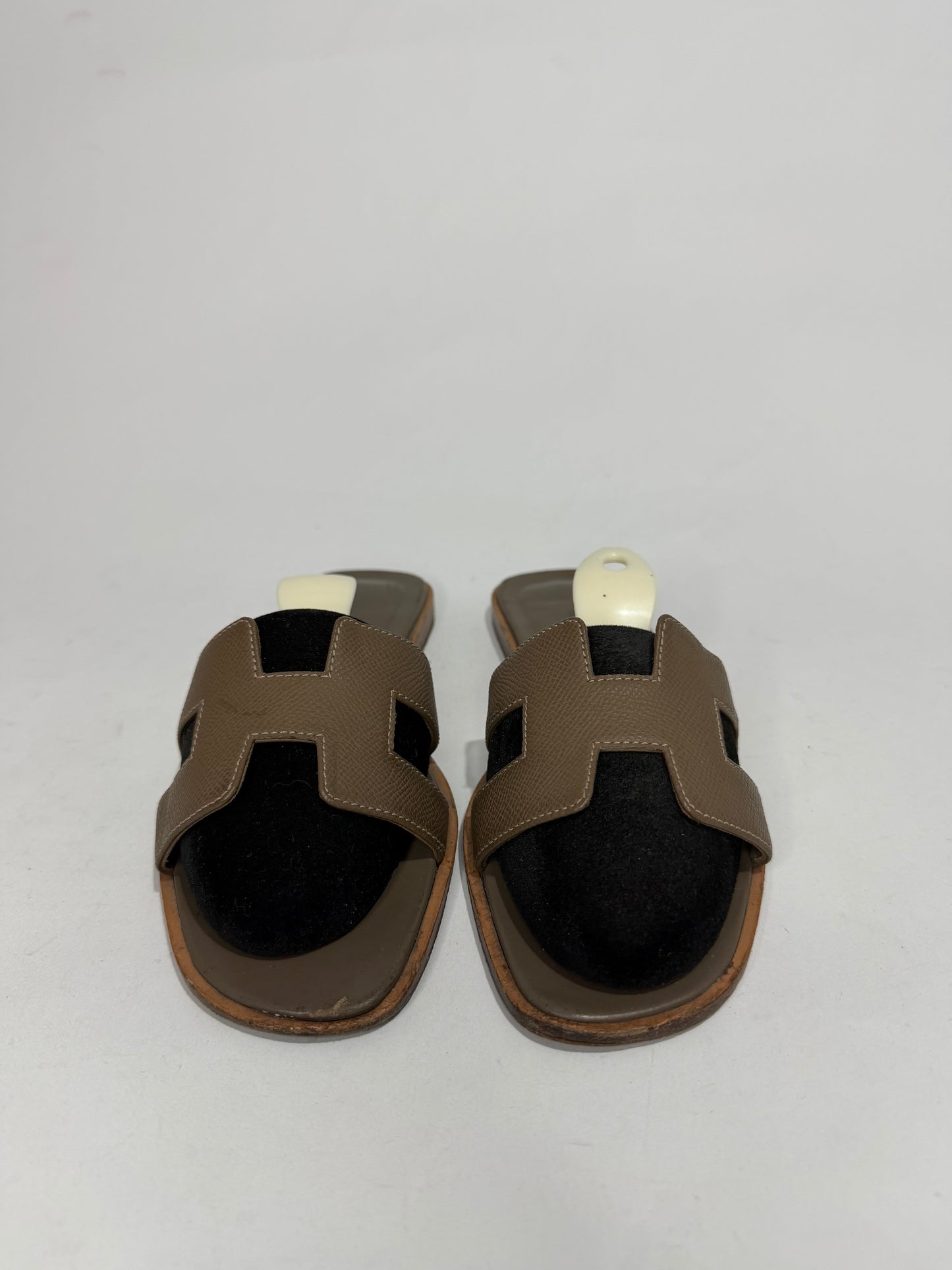 HERMES Grey Epsom Oran Sandals Size 38 EU/8 US / 5 UK