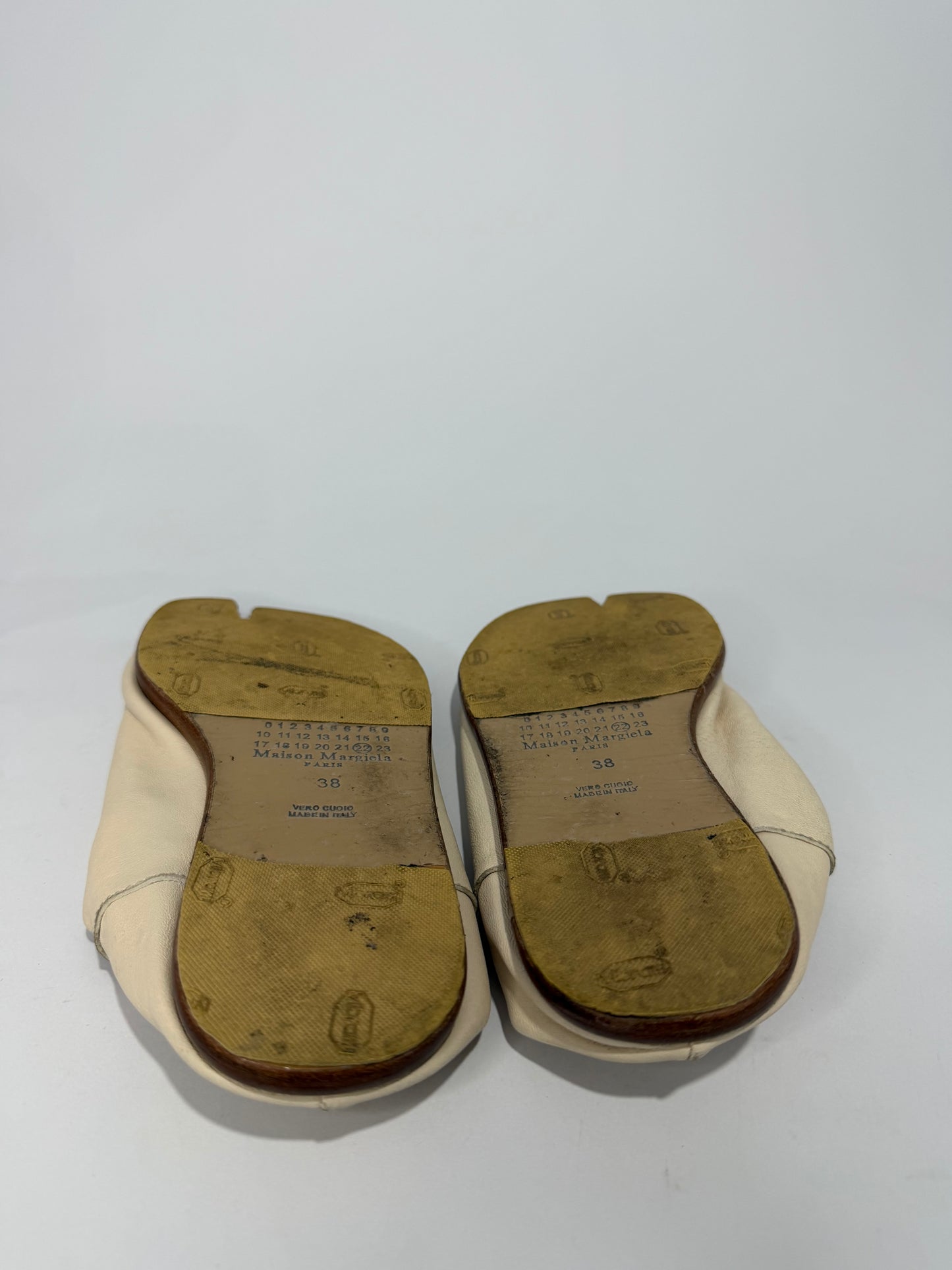 Maison Margiela White LeatherTabi babouche shoes Size 38 EU/ 8 US