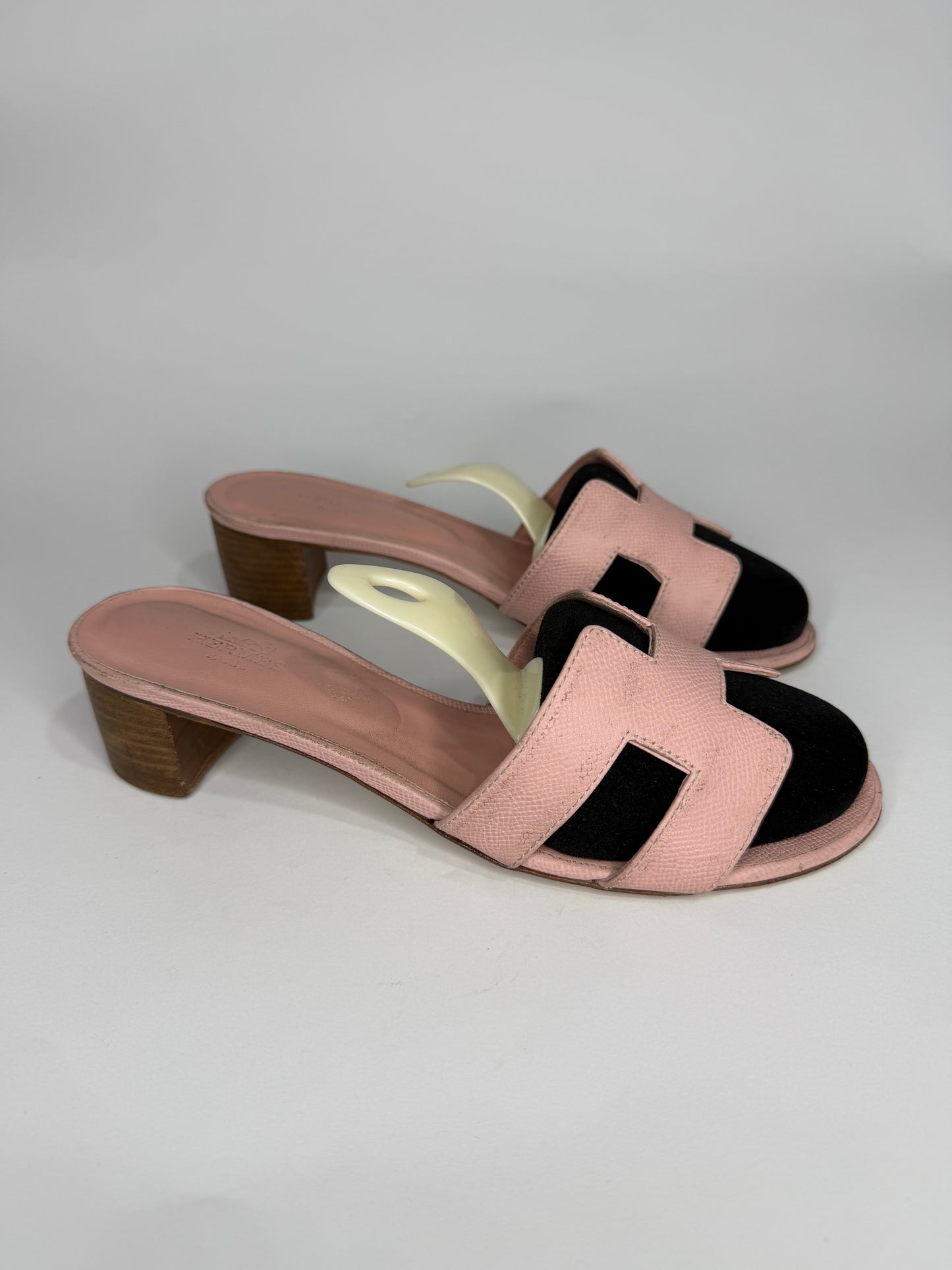 Hermes Pink Leather Oasis Slide Sandals Size 39  EU/ 9 US/ 6 UK