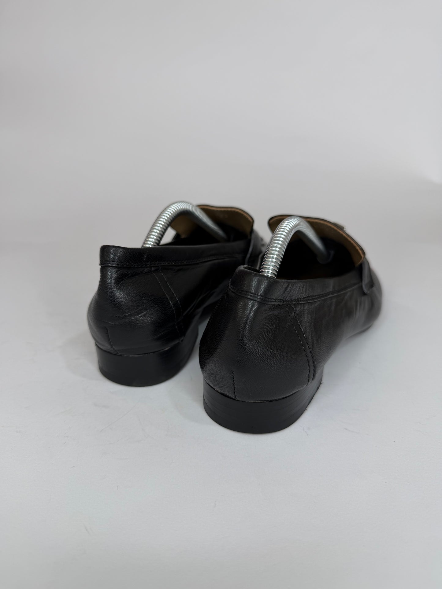 Hermès
Paris H Logo Loafers
Women's Size 36 EU/ 6 US / 3 UK
