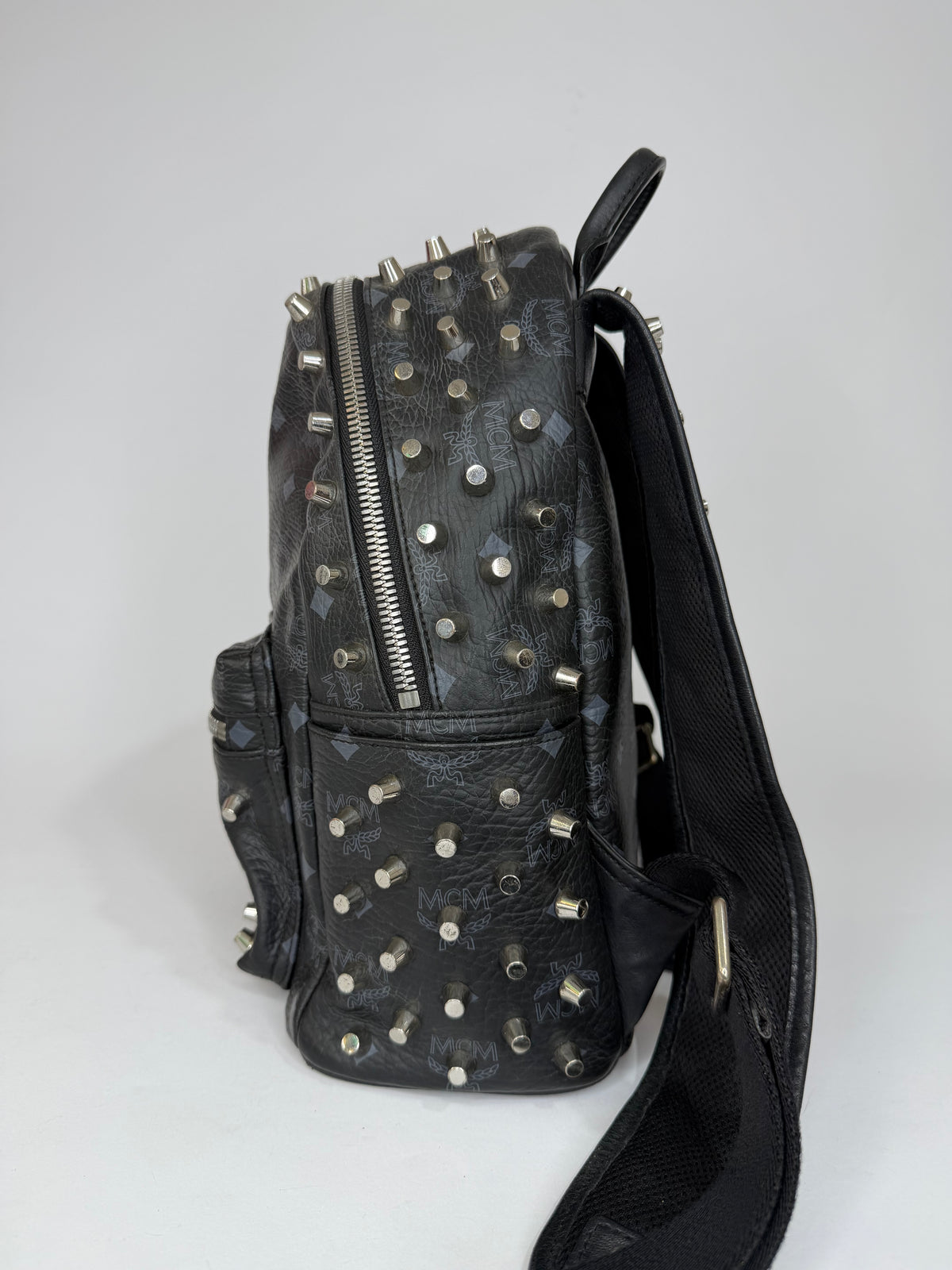 MCM
Visetos Medium Sprinkle Stud Stark Backpack Black