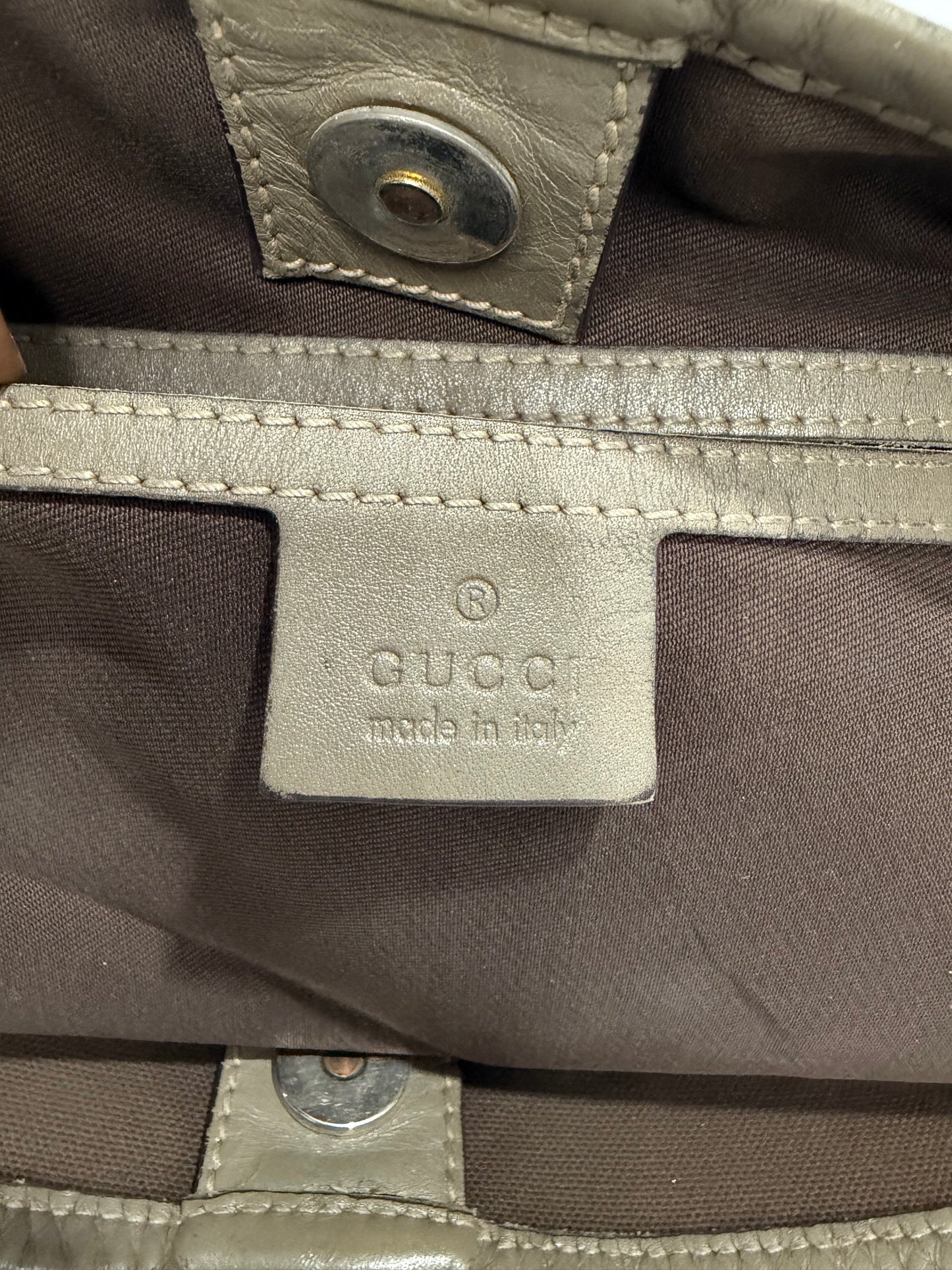 GUCCI GG Supreme Monogram Medium Zippered Shopping Tote Grey