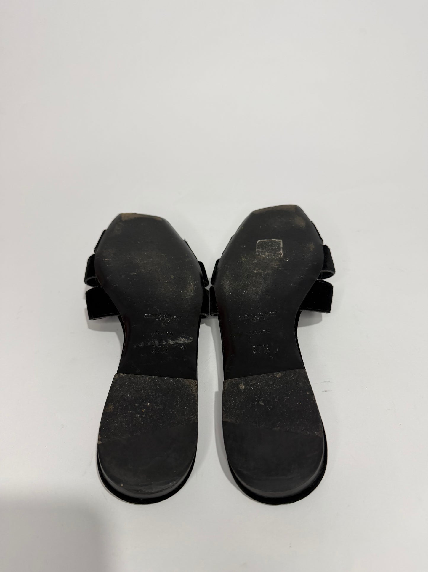 Saint Laurent
Velvet Slides Womens Size 37.5 EU/ 7.5 US/ 5.5 UK