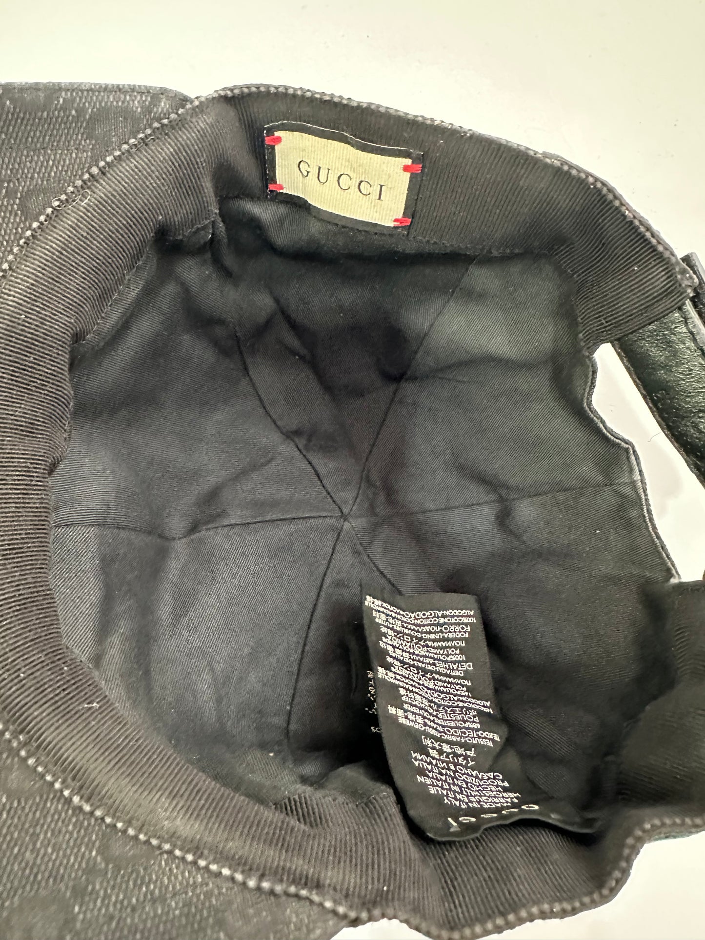 GUCCI 
Monogram Web Baseball Hat S Black