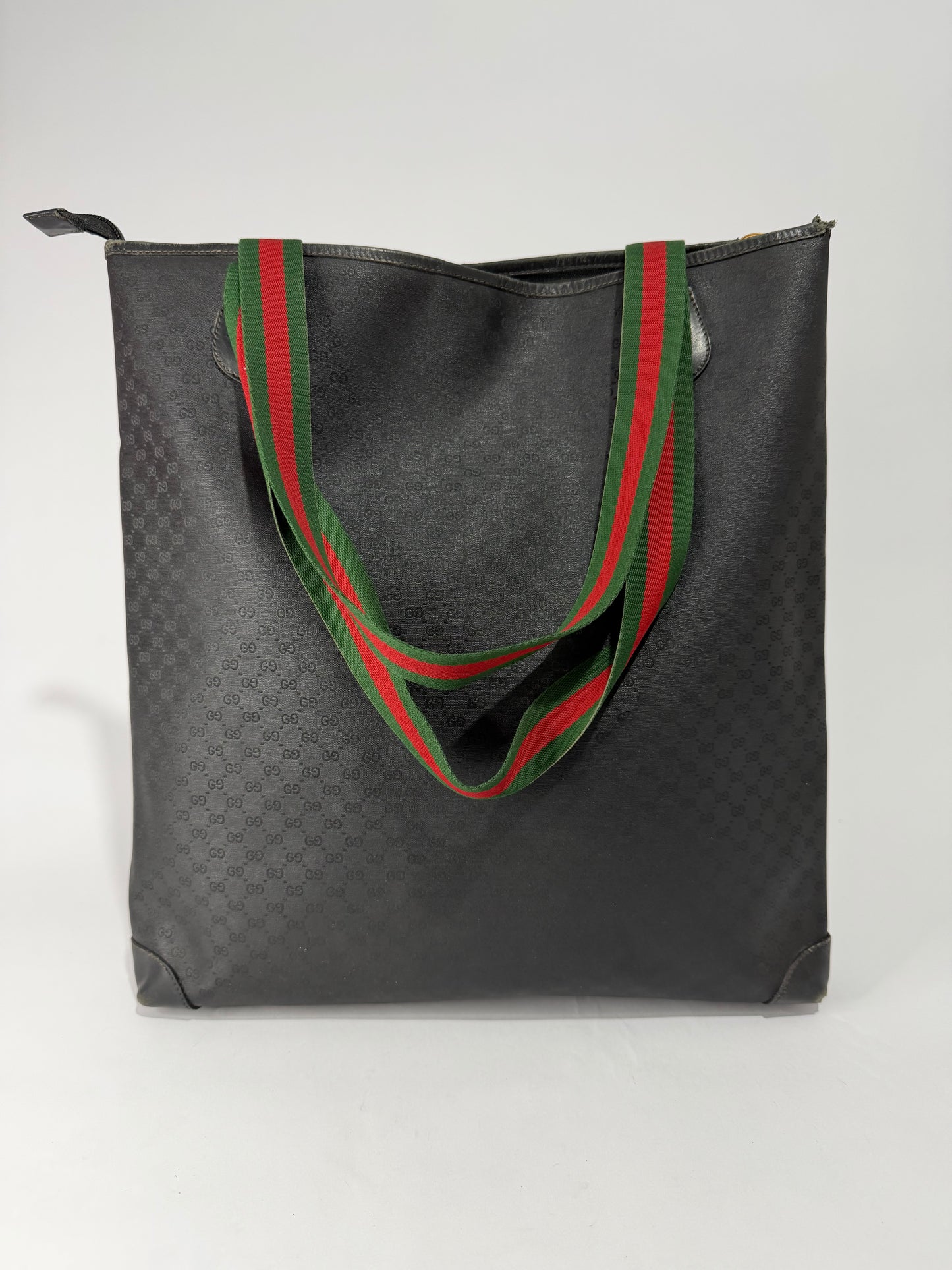 Gucci Vintage Black
GG Canvas Tote Bag