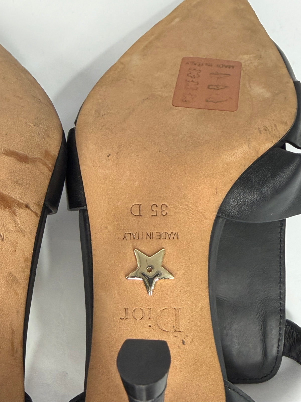 Christian Dior
Leather T-Strap Pumps
Women's Size 35 EU/ 5 US