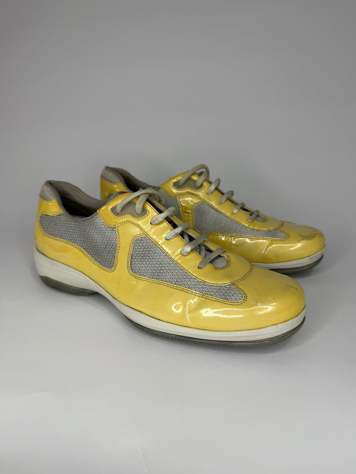 VINTAGE PRADA AMERICA CUP TRAINERS IN CREAM & SILVER Size 7 US
