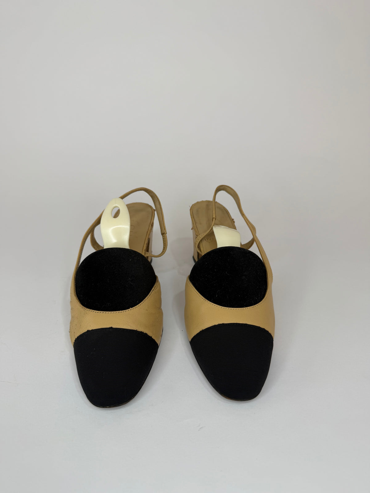 Chanel Beige Leather and Black Fabric Cap Toe Slingback Sandals Size 37EU/7 US