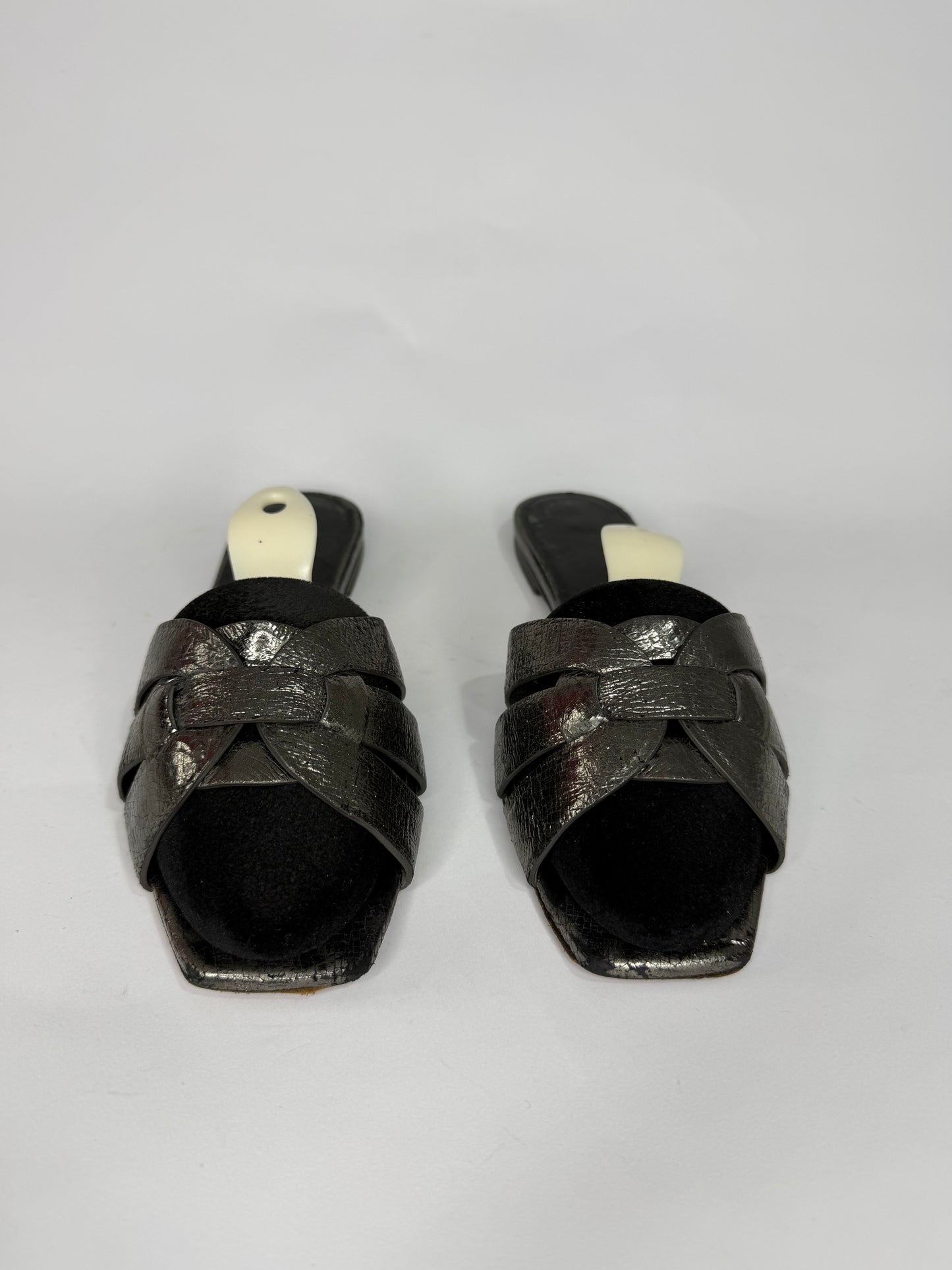Saint Laurent Paris Silver Leather Tribute Flat Sandals Size 38.5 EU/ 8.5 US / 5.5 UK