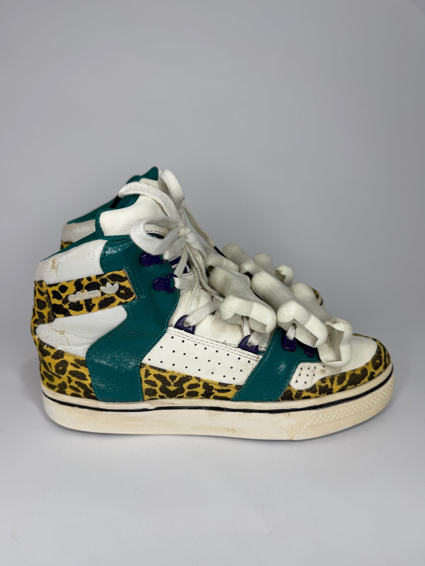 Adidas Originals Jeremy Scott JS Bones Leopard Print High-Top Sneakers White/Teal – Men’s US 8.5 / EU 42
