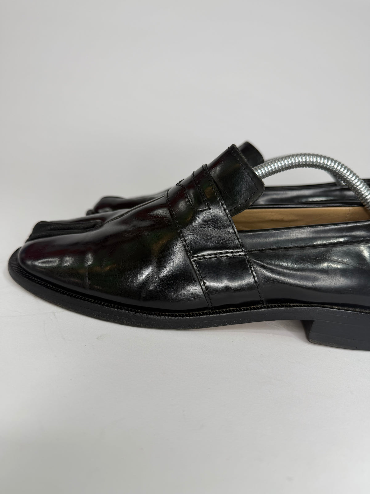 Maison MargeilaTabi split-toe loafers Size 39 EU/ 9 US/ 6 UK