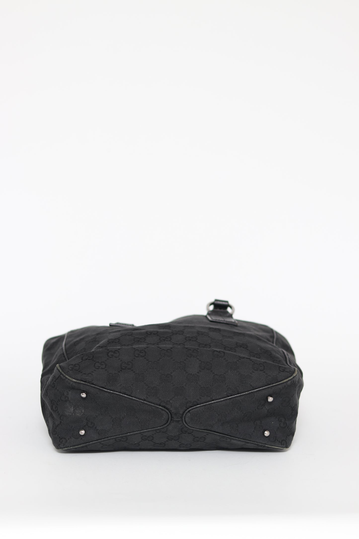 GUCCI 
Monogram Medium Tote Black