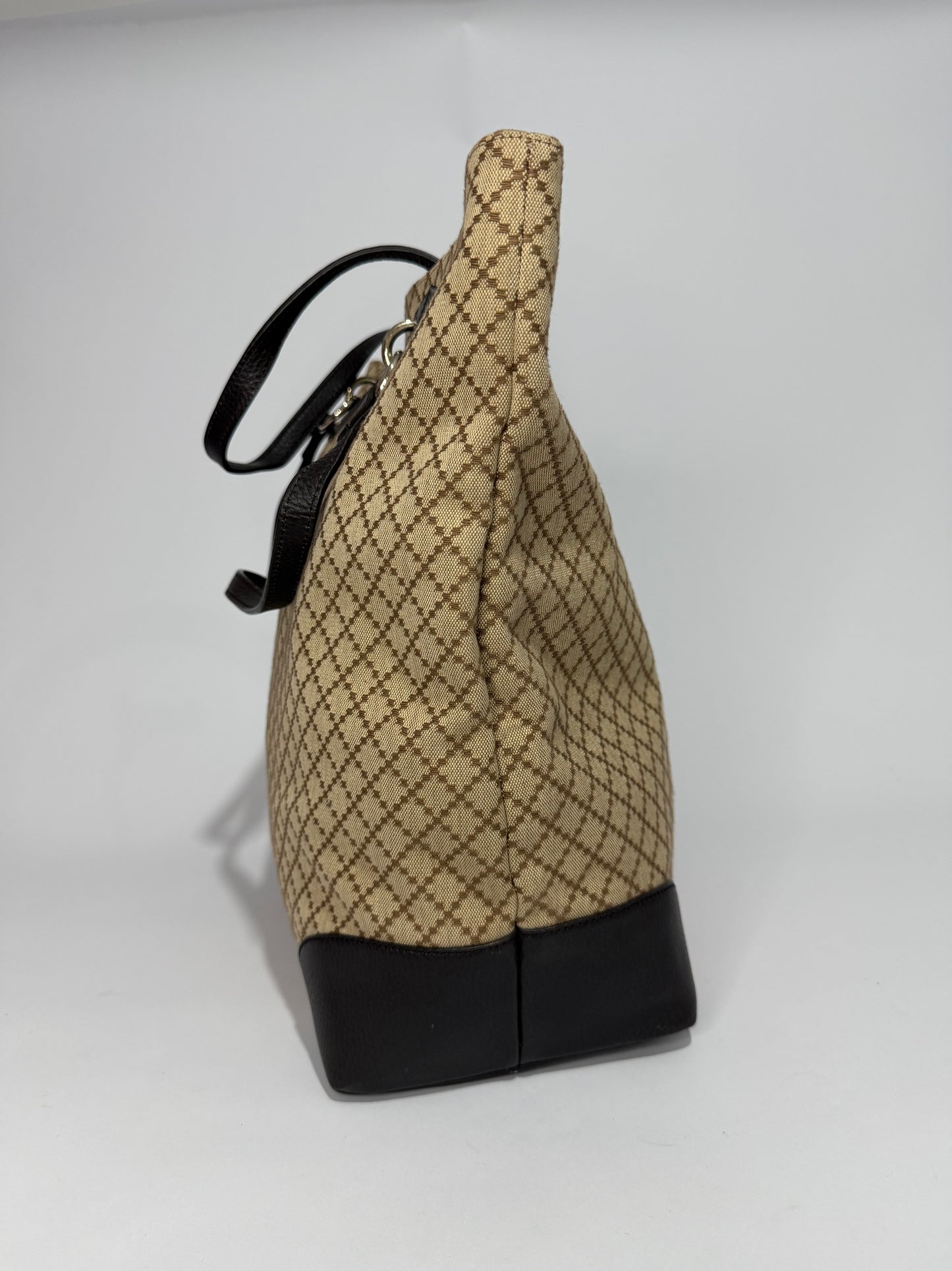 GUCCI
Beige/Ebony GG Canvas Large Charm Tote Bag
