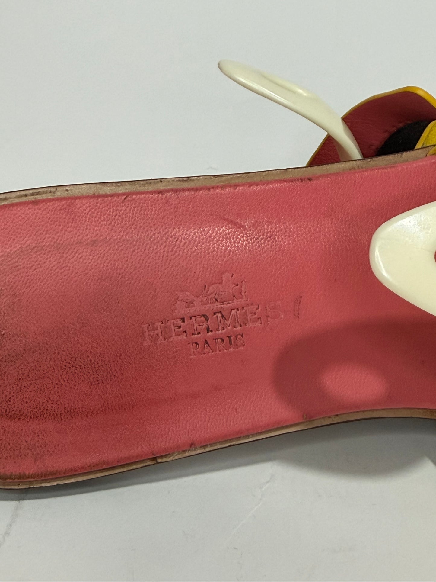 Hermes Yellow Suede Oran Flat Slides Size 39EU/ 9 US/ 6 UK