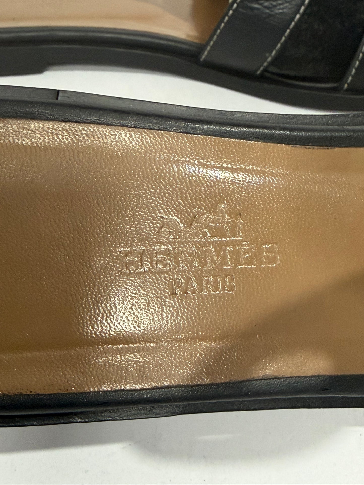 HERMES Black Box Calfskin Oran Sandals 37.5 EU/ 7.5 US / 4.5 UK