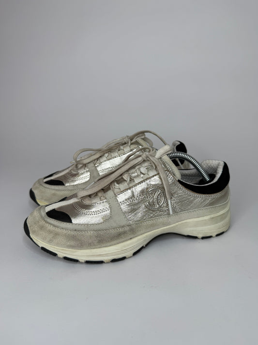 Chanel Metallic Silver CC Low Top Sneakers EU 38/ 8 US