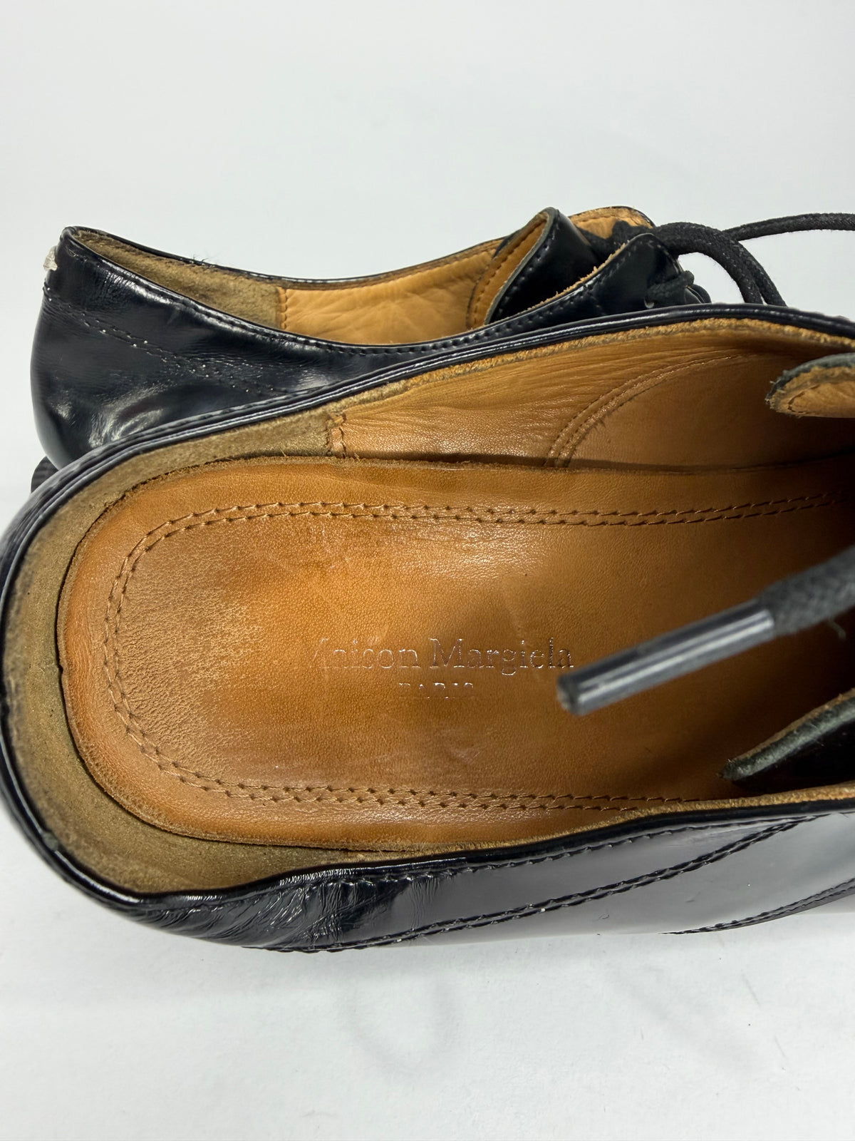 MAISON MARGIELA
Tabi Lace-Ups Chunky Sole in Black Size 39 EU