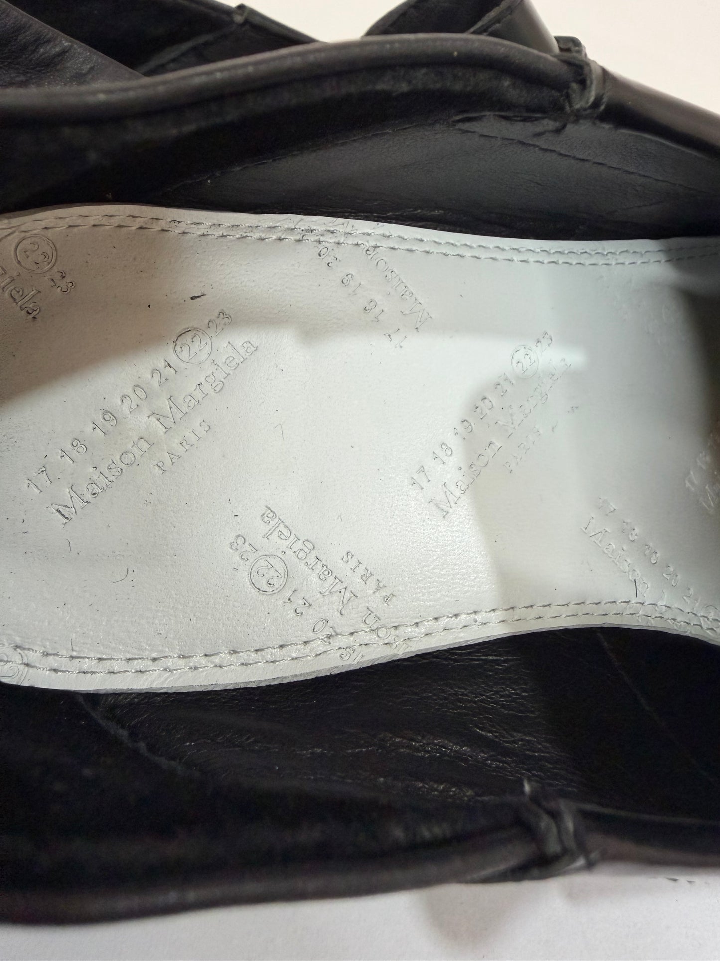 Maison Margeil Tabi strap split-toe loafers Size 37 EU/ 7 US/ 4 UK