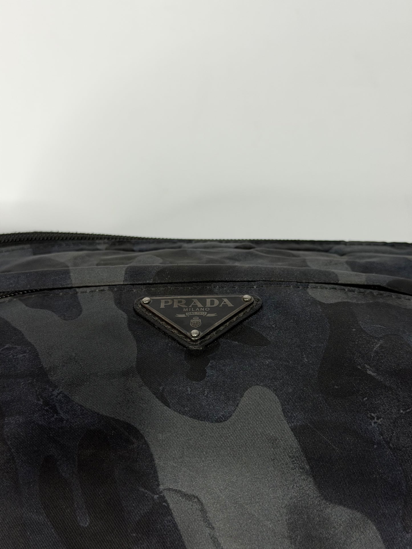 PRADA
Tessuto Nylon Camouflage Belt Bag Fumo